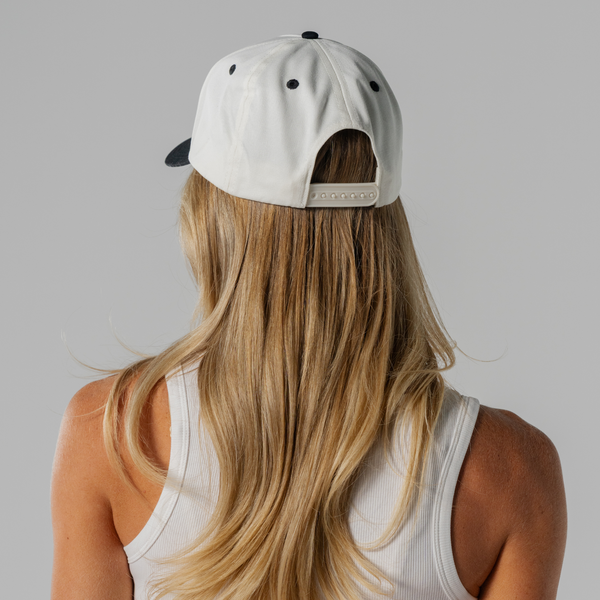 The HydroJug Hat H3
